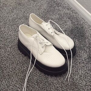 Snake skin platforms